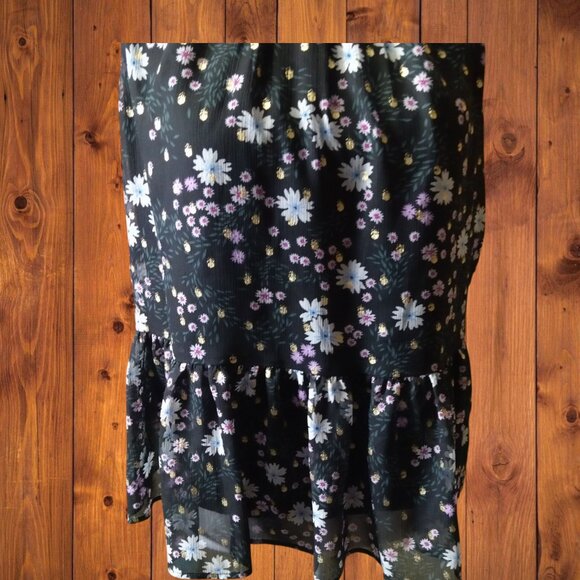 LOFT Size MP Medium Petite Black Sleeveless Floral Ruffle Accent Keyhole Blouse - Picture 5 of 8